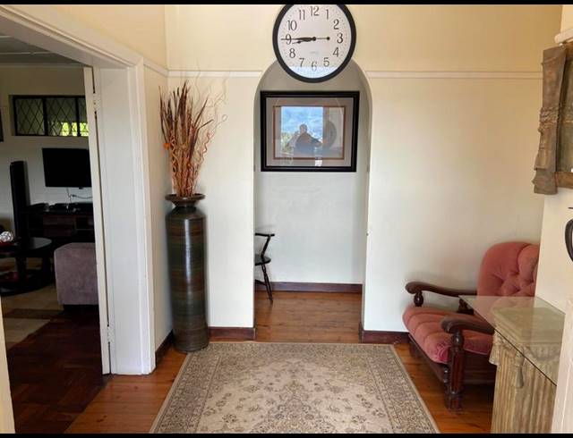 4 BEDROOM HOUSE FOR SALE IN MONTROSE